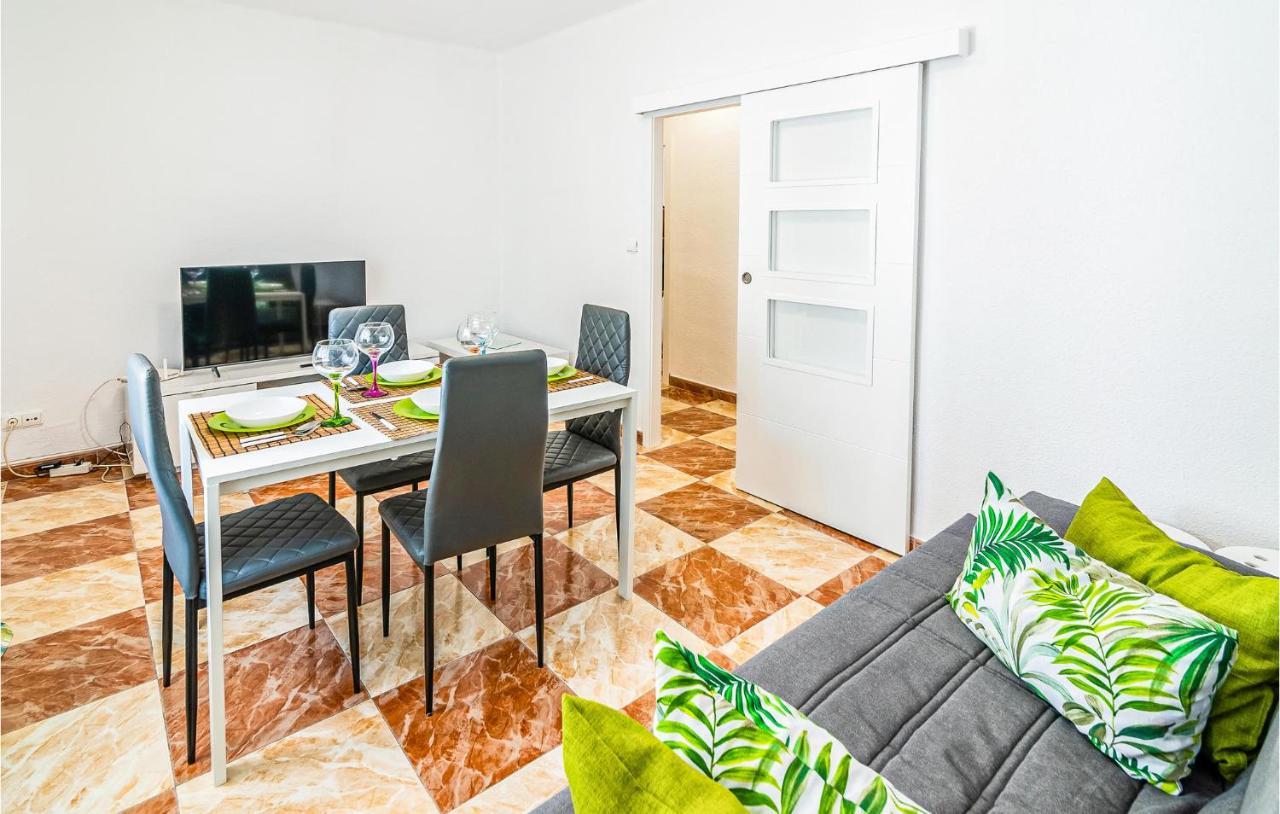 Beautiful Apartment In Cordoba With Kitchenette Esterno foto