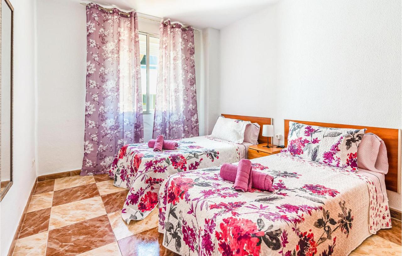Beautiful Apartment In Cordoba With Kitchenette Esterno foto