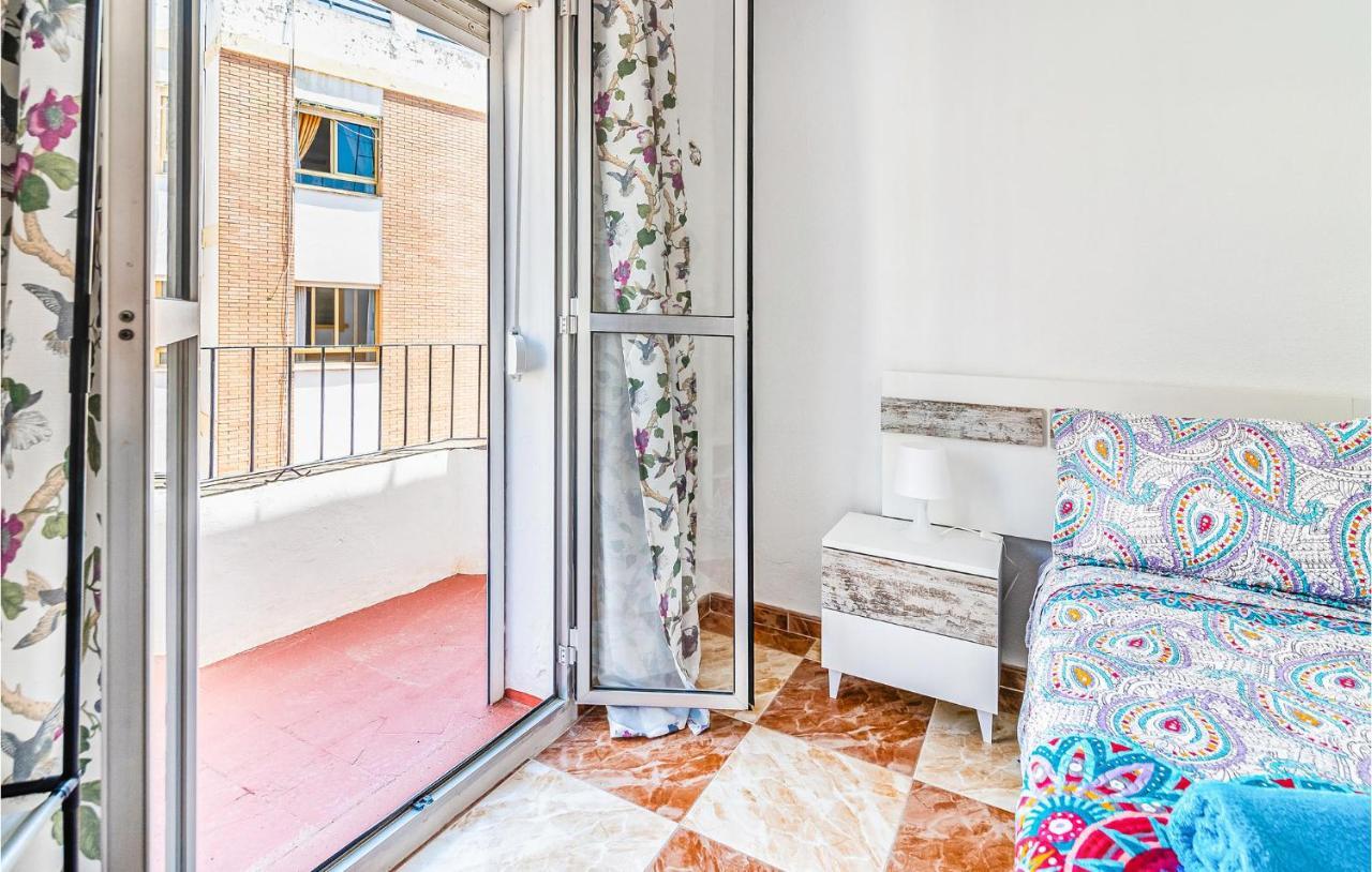 Beautiful Apartment In Cordoba With Kitchenette Esterno foto
